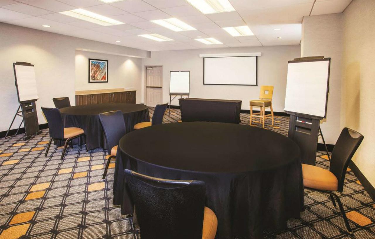 La Quinta Inn & Suites By Wyndham Chicago Downtown Zewnętrze zdjęcie